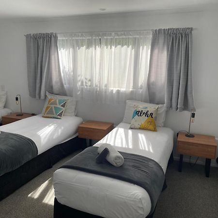 Fairway Motel & Apartments Wanaka Exteriör bild