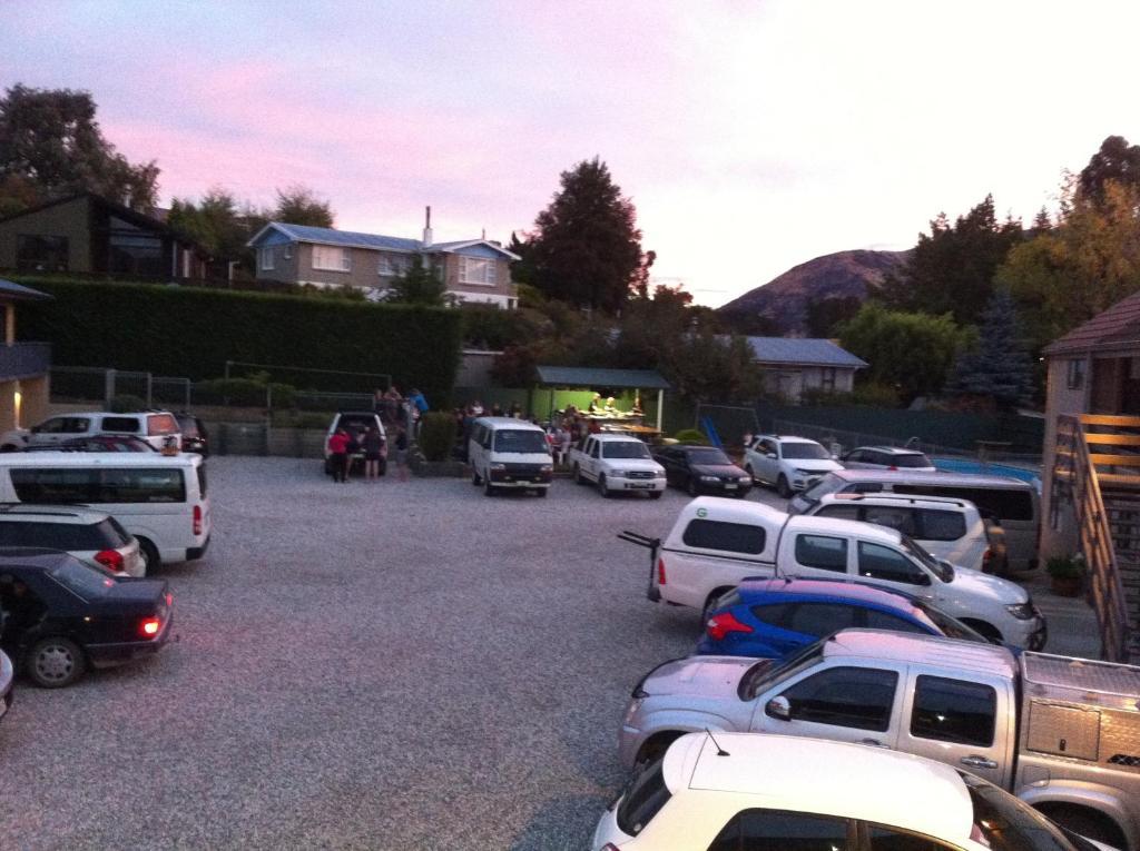 Fairway Motel & Apartments Wanaka Exteriör bild